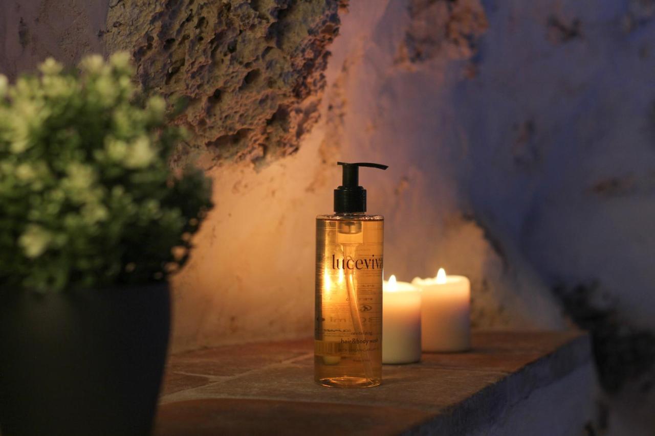 Santo'S House Luxury - Idromassaggio E Doccia Emozionale Villa Santo Stefano Di Sessanio Ngoại thất bức ảnh