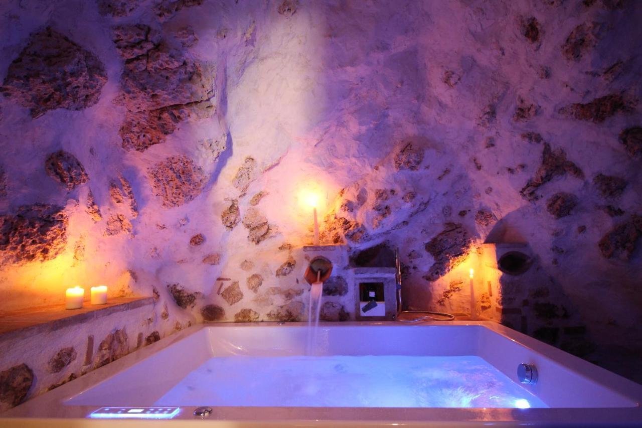 Santo'S House Luxury - Idromassaggio E Doccia Emozionale Villa Santo Stefano Di Sessanio Ngoại thất bức ảnh