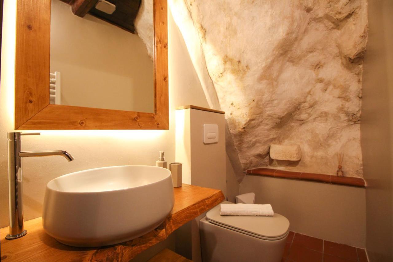 Santo'S House Luxury - Idromassaggio E Doccia Emozionale Villa Santo Stefano Di Sessanio Ngoại thất bức ảnh